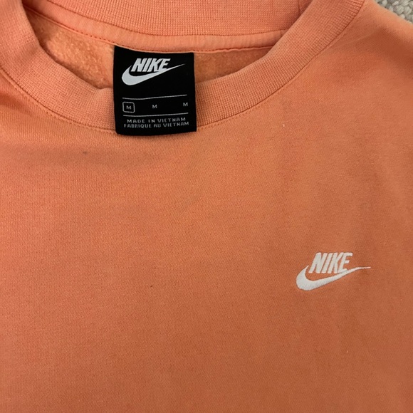 Nike sweater - Picture 3 of 3